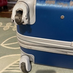 キャリーケースの画像