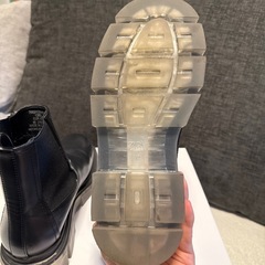 ZARA ブーツの画像