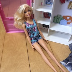 バービー　クローゼット　人形　服の画像