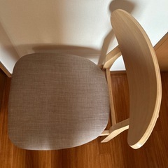 テーブル椅子　一脚の画像