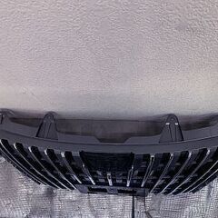 トヨタ エスクァイア (後期型) 純正 フロントグリル 事故無 破損なしの画像