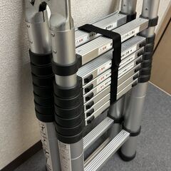 はしご 伸縮はしご 脚立 便利 アルミ 製 折りたたみ  安全ロック 搭載 アルミ製 5m 500cm ハシゴ 軽量 スーパーラダー 耐荷重 150kg 高所作業の画像