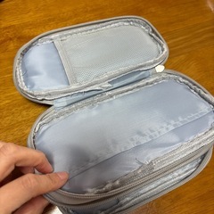 ガジェットポーチ　新品の画像