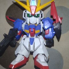 バンダイプラモデル　EGニューガンダムとSDzガンダムガンダムセット　組み立て済み完成品の画像