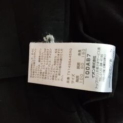 黒ストライプ　ビジネススーツの画像