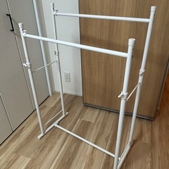 押入れ用ハンガーラックの画像