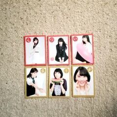乃木坂46 シングル購入特典ポストカードと雑誌付録かるたの画像