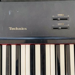 電子ピアノの画像