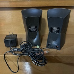 有線スピーカーの画像