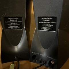 有線スピーカーの画像