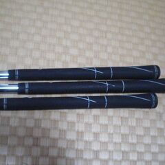 【ゴルフクラブ③】　アイアン3本　＆　クラブケースの画像