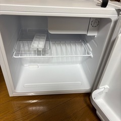 小型冷蔵庫　の画像