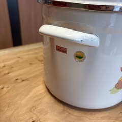 大きなお鍋の画像