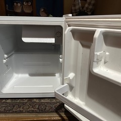 小型冷蔵庫（ALLEGiA）動作問題無し2018年製の画像