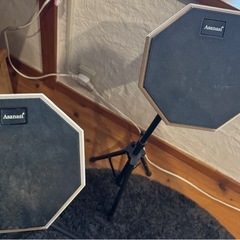 【一式セット】YAMAHAドラムスツール＆練習パッド3点（スタンド付）すぐに練習できます！の画像