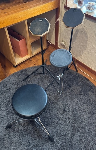 【一式セット】YAMAHAドラムスツール＆練習パッド3点（スタンド付）すぐに練習できます！