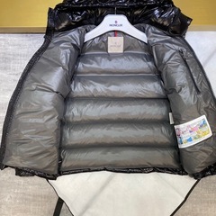 モンクレールダウンジャケットMサイズ発送可能！の画像