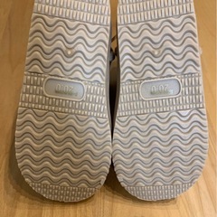 branshes ベージュ フェイクファームートンブーツ サイズ20の画像