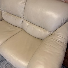 大塚家具で購入した本革ソファ美品の画像