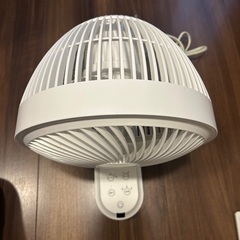 360°首振り　壁掛けサーキュレーターの画像