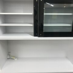 ＼家具＊家電のお店／【ｼﾞｬﾝｸﾞﾙｼﾞｬﾝｸﾞﾙ石川金沢店】食器棚 ホワイト/ブラック   W(幅)116×D(奥行き)40×H(高さ)188cmの画像