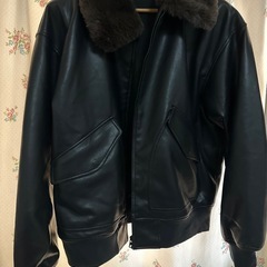 GU ウォームパデッドフライトジャケット　Lサイズ　メンズの画像