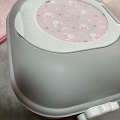 ミニーちゃん おもちゃ箱 持ち手 タイヤ フタ付きの画像