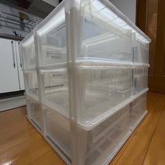 衣装ケースの画像