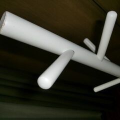 ポールハンガー 白　使用年数少ないの画像