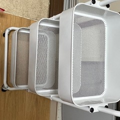 ホイール付き　棚　カートの画像