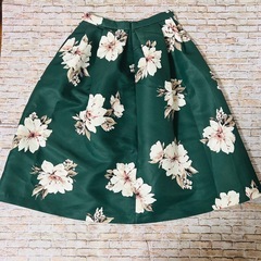 【31 Sons de mode 】花柄　フレアスカート 膝下　36サイズの画像