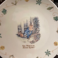 皿　食器　ピーターラビット　の画像
