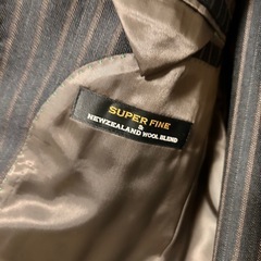 メンズ スーツの画像