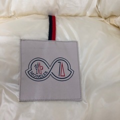 モンクレールダウンジャケット新品未使用の画像