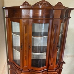 イタリア家具　飾り棚の画像