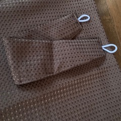 カーテン　100  × 180 cm 2枚組　タッセル付き　茶色　ワッフル柄　遮光なしの画像