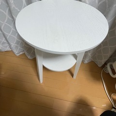 サイドテーブル　円形　木製の画像