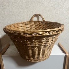 円形バスケット 中型 編み込みデザインの画像