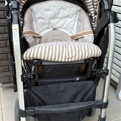 チャイルドシート、ベビーカーの画像