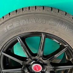 スタッドレスタイヤの画像