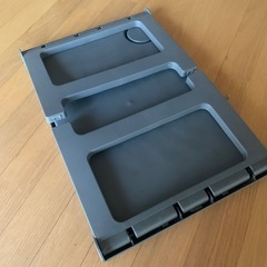 折りたたみテーブルの画像