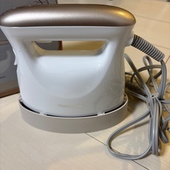 パナソニック　衣類スチーマー　2021年製の画像