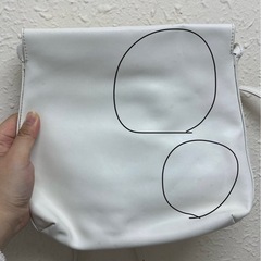 CHARUER ホワイト ショルダーバッグの画像