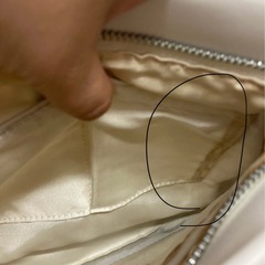 CHARUER ホワイト ショルダーバッグの画像