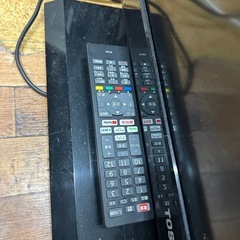 TOSHIBA 40インチテレビ　リモコン付きの画像