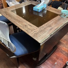 食卓テーブル　椅子セットの画像