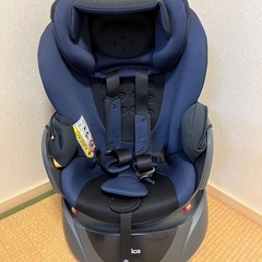 【取引中】アップリカ　チャイルドシート 