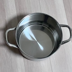 両手鍋（フタ付き）の画像