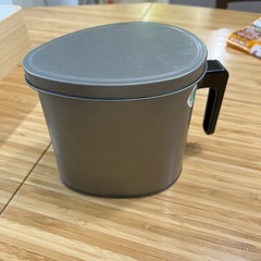 中古　オイルポット　油入れ