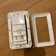 パナソニック　人感センサースイッチの画像